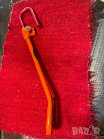 Италия Заключващо устройство против кражба на кола Бастун за заключване на волан Заключващ механизъм, снимка 4 - Аксесоари и консумативи - 53217325