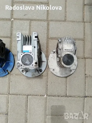 Червячни редуктори Италиански , снимка 2 - Други машини и части - 50346746