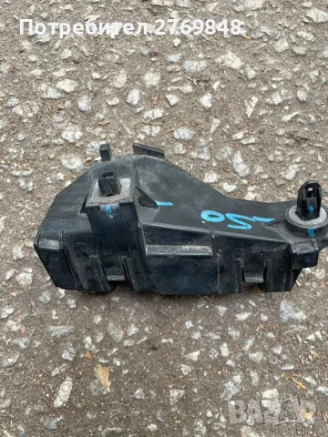 Дясен оригинален държач задна броня Toyota Avensis Т25 T25 52562-05020 , снимка 5 - Части - 56070473