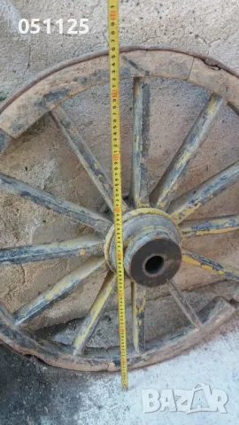 лот от две масивни колела от каруца, файтон, снимка 13 - Антикварни и старинни предмети - 48170642