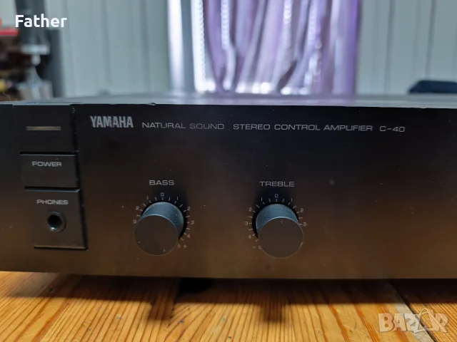 Предусилвател Yamaha C-40, снимка 2 - Ресийвъри, усилватели, смесителни пултове - 55740914