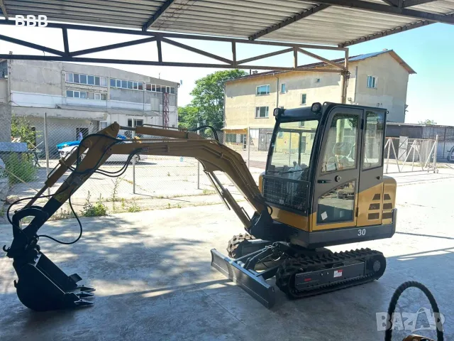 Продавам багер Hengwang HW 30