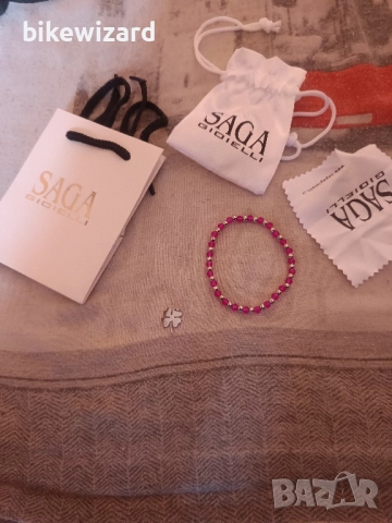 SAGA GIOIELLI Дамска гривна неръждаема стомана с четирилистна детелина 18 см,разтегателна НОВА, снимка 5 - Гривни - 51756444