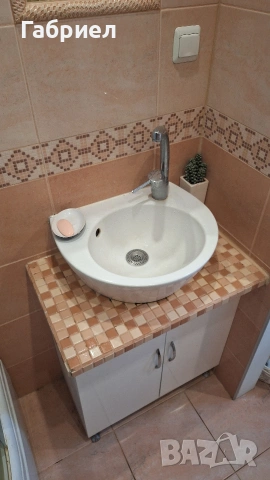 Шкаф за баня с мивка и смесител, снимка 2 - Мивки - 53468784