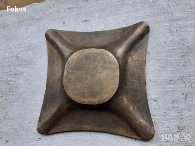 Масивен малък пепелник бронз и емайл, снимка 4 - Антикварни и старинни предмети - 40113194