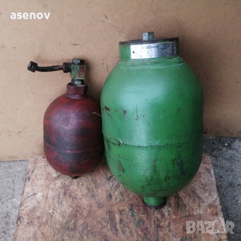 Хидравличен акумулатор 