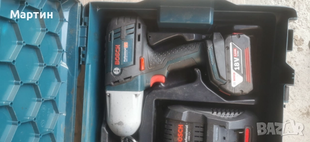)BOSCH GDS 18 V-Li HT Professional Акумулаторен ударен гайковерт 18 V 2x5 Ah 650 Nm 1/2, снимка 2 - Винтоверти - 52526602