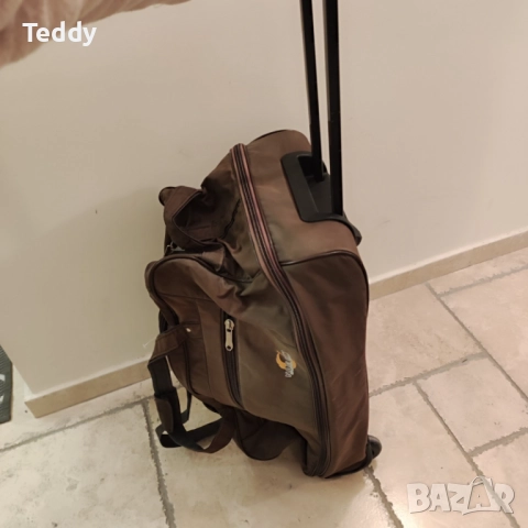 Голяма спортна чанта за пътуване с колелца и дръжка, тип куфар, снимка 5 - Чанти - 52940082