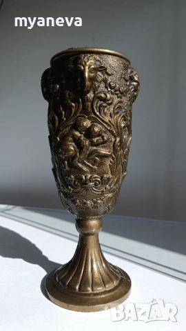 Барокова, италианска кана от две части с бокал. Метална с релефни изображения на херувими , снимка 6 - Статуетки - 53816537