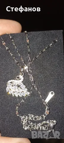 Красиво колие с лебед с цирконии 