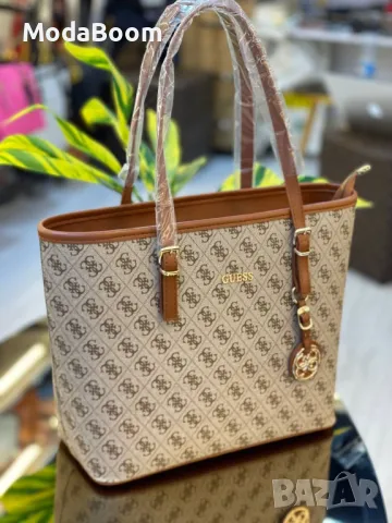 Guess дамски чанти Различни цветове , снимка 4 - Чанти - 48854390