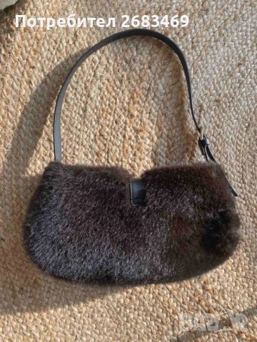 Дамска пухкава чанта , снимка 2 - Чанти - 53286000
