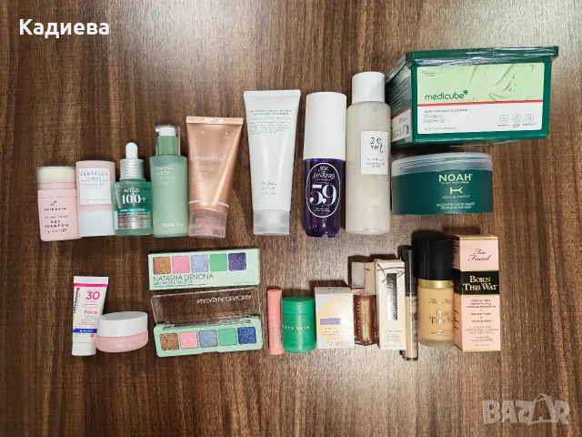 Различна бяла и декоративна козметика за лице, тяло и коса