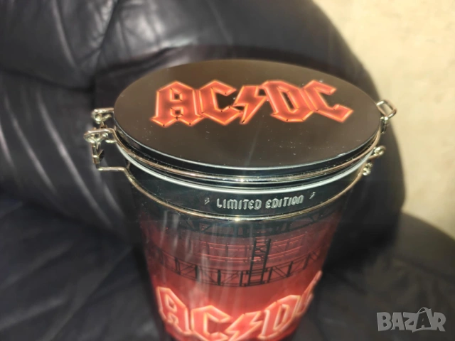 AC/DC PWR UP Tour IPA Metal Box, снимка 8 - Китари - 53378683