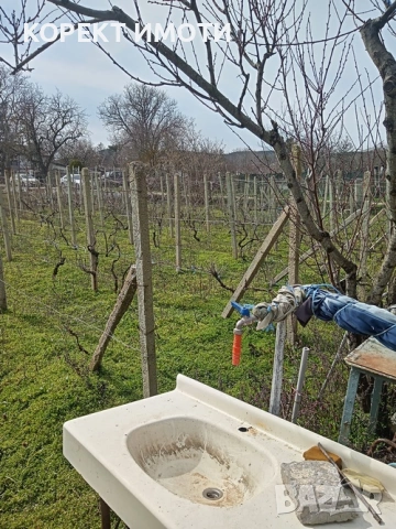 ПРОДАВА парцел за вилна сграда в кв. Еверест, снимка 4 - Парцели - 53765412