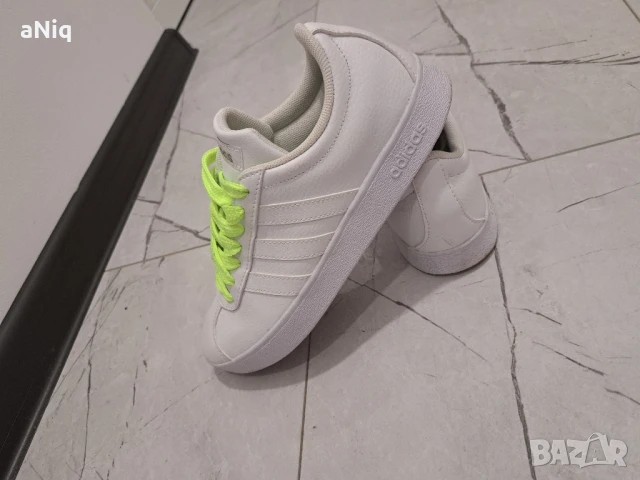 Оригинални маратонки на Adidas 