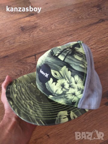 hurley the classics yupoong hat - страхотна шапка КАТО НОВА , снимка 3 - Шапки - 41846818