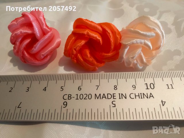 Малки розички от сатен, снимка 2 - Изкуствени цветя - 40213663