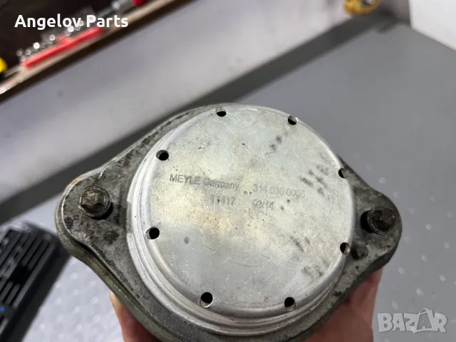 Десен тампон на двигателя за BMW E46 325xi 330xi 4x4, снимка 4 - Части - 49261940