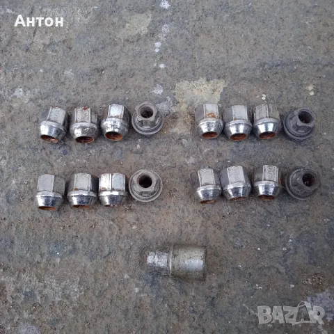 Гайки със секретни болтове за Тойота Ярис