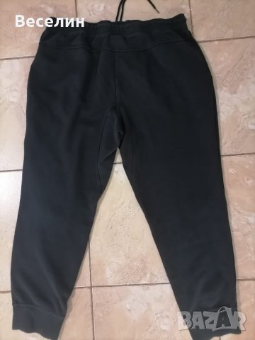 Nike Tech fleece XL, снимка 2 - Спортни дрехи, екипи - 44820826