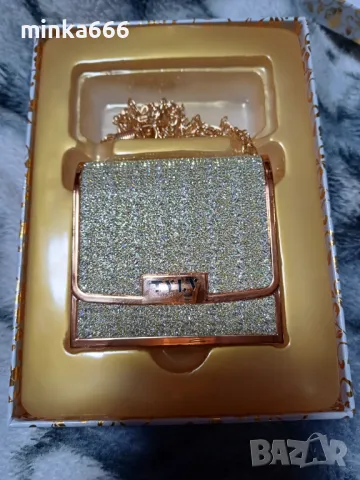 Три луксозни червила в луксозна чантичка., снимка 1