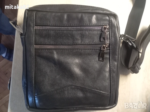 Мъжка чанта, снимка 2 - Чанти - 53862785