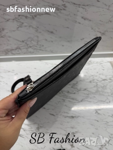 Клъч Louis Vuitton , снимка 3 - Чанти - 52669244