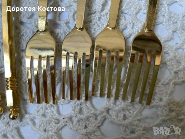 Красиви лъжички и вилички с цветя и пеперуди, закупени от Англия, 8 броя, снимка 9 - Антикварни и старинни предмети - 52110376