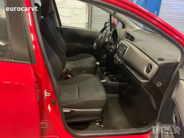 Toyota Yaris 1.4 D-4D Dynamic, снимка 3 - Автомобили и джипове - 53644840