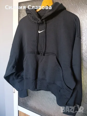 НОВ Суитчър Nike XS , снимка 3 - Суичъри - 56391646