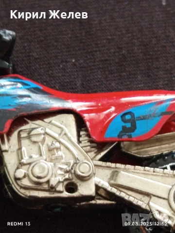 Метален кросов мотор много красив за КОЛЕКЦИЯ ДЕКОРАЦИЯ 31116, снимка 4 - Колекции - 51215420