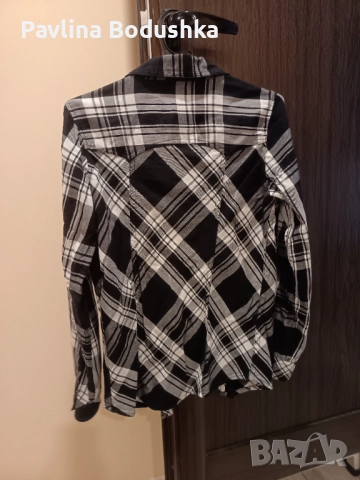 Дамска карирана черна риза, снимка 3 - Ризи - 52373939