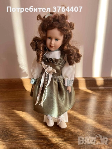 Оригинална кукла