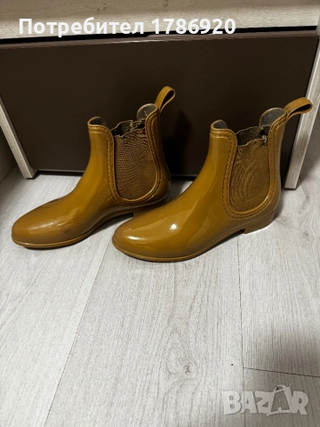  Дамски гумени боти Chelsea в бежово - стил дори в дъждовни дни!, снимка 2 - Дамски боти - 27818848