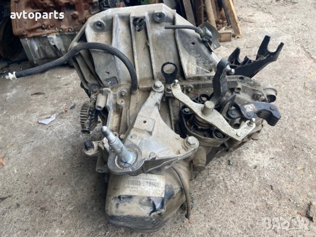 Renault clio 4 2015година 1.5dci 5скорости Скоростна кутия , снимка 3 - Части - 41469887