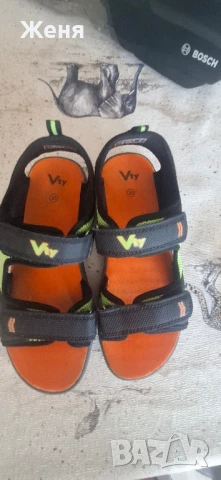 Детски сандали от Daichman и дънкови панталонки, снимка 2 - Детски сандали и чехли - 51402722