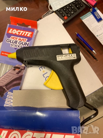 Пистолет за горещо лепило Loctite с допълнителни  лепилни пръчици, снимка 2 - Други инструменти - 52875556