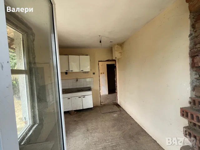 Вила с голям двор в с. Ветрен, снимка 9 - Вили - 55905962