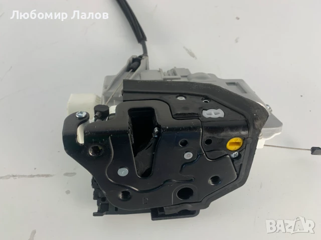 Предна лява брава Seat Altea (04-09)г. , снимка 4 - Части - 50988950