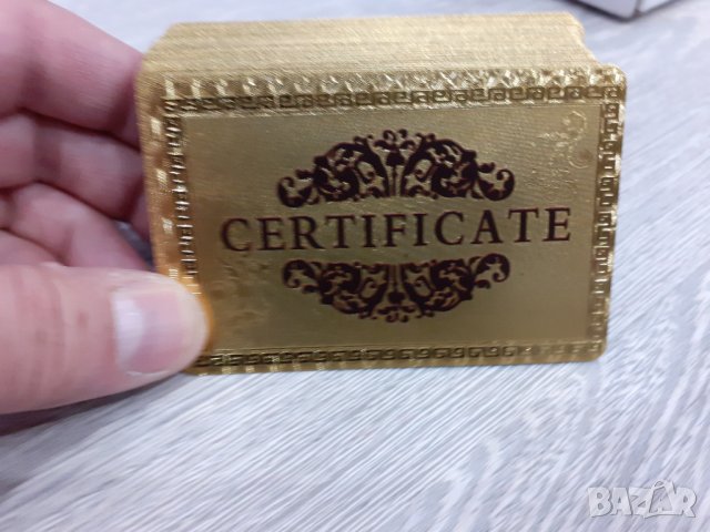 Позлатени - водоустойчиви Карти за игра на гърба с долари Gold Foil, снимка 2 - Карти за игра - 36028164
