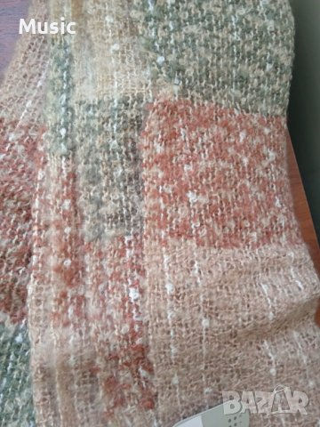 Нов дамски зимен шал, снимка 5 - Шалове - 39083772