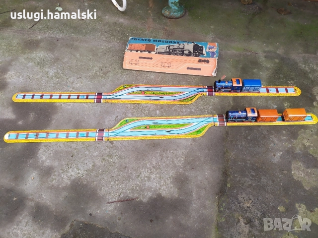 Стари ламаринени играчки/влакчета