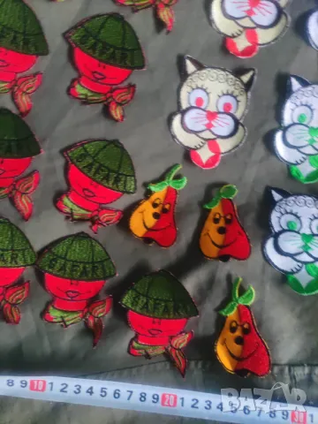 Продавам стари детски апликации: котки , гъби, safari, снимка 8 - Колекции - 48504674