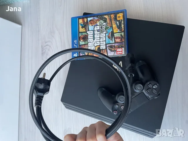 PlayStation Pro 4 + едн джойстик и подарък игра Grand Theft Auto 5, снимка 5 - PlayStation конзоли - 55942665