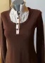 Кафява рокля с бяла яка., снимка 3