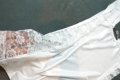 M/L размер (85C) луксозна ефирна бяла нощничка с брокатен блясък, снимка 6