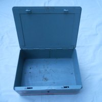 Метална кутия, снимка 1 - Други стоки за дома - 34318004