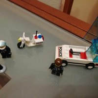 Много стар конструктор Лего Police - Lego 6625 - Speed Trackers, снимка 6 - Колекции - 42391143