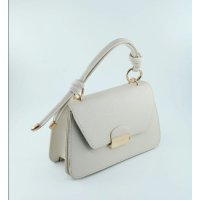 Елегантна фешън чанта с авнгардни дръжки в модерни цветове, снимка 1 - Чанти - 44351378